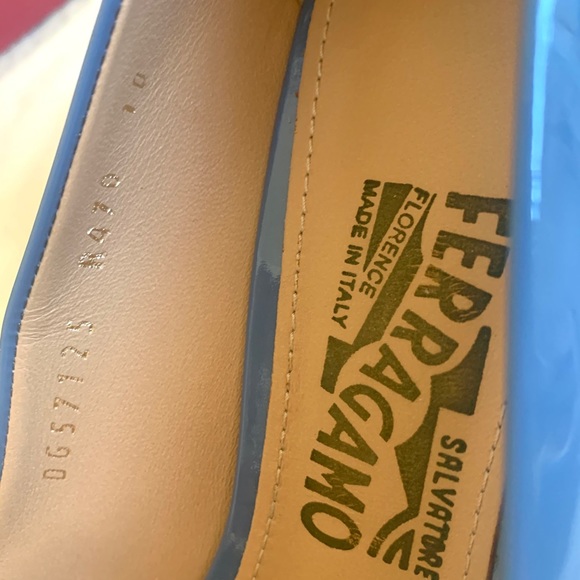 Salvatore ferragamo pola patent pump heels - Picture 3 of 8